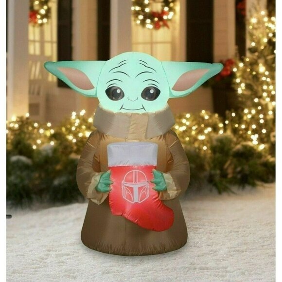 Star Wars Mandalorian The Child Christmas Light Up 4.5 ft Airblown Inflatable - Picture 1 of 8